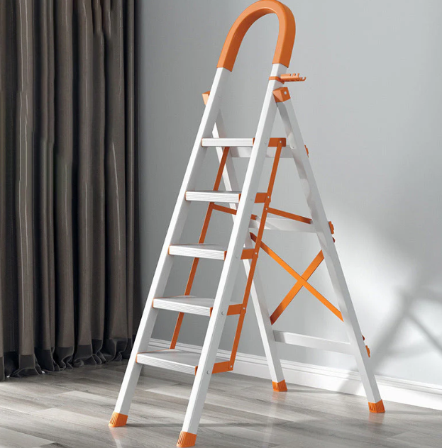 A8115, Folding Ladder